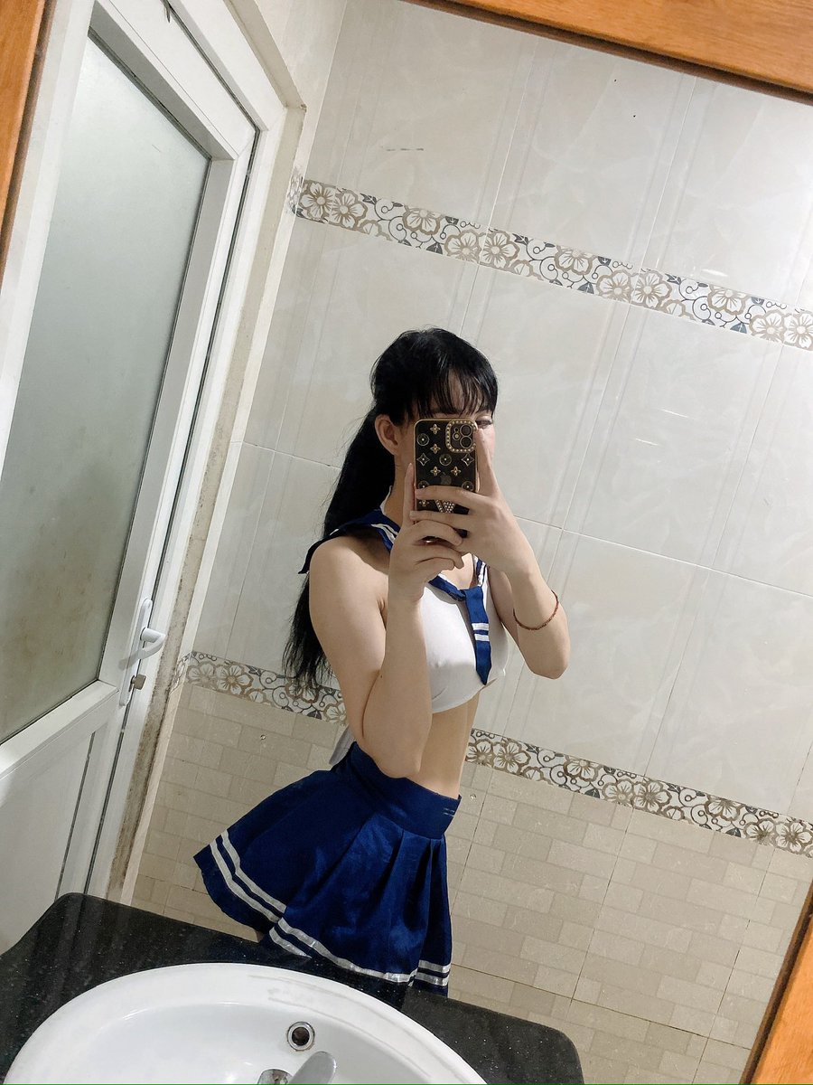 Thaolady59's tweet photo. Vào học thui nào https://t.co/FnNTUorm8n