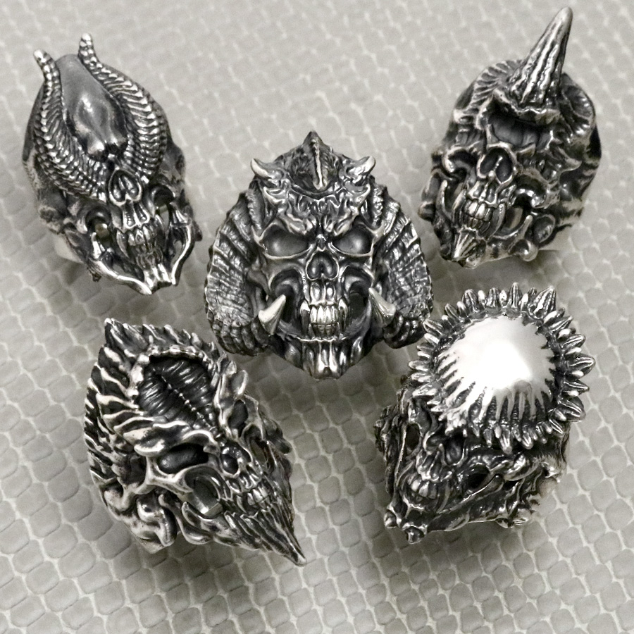 STRANGE_FREAK's tweet photo. 本業はシルバーアクセサリーを制作しています。
ワンフェス 7/30
千葉県 幕張メッセ
10:00~17:00
ブース WF23s 7-22-12
商品はこちら
https://t.co/ZDc6NBXJU6
全国の取扱店
https://t.co/hUQOiNIhn1
#SFDJP #ワンフェス #WF23s https://t.co/9cBWQqQzJ9