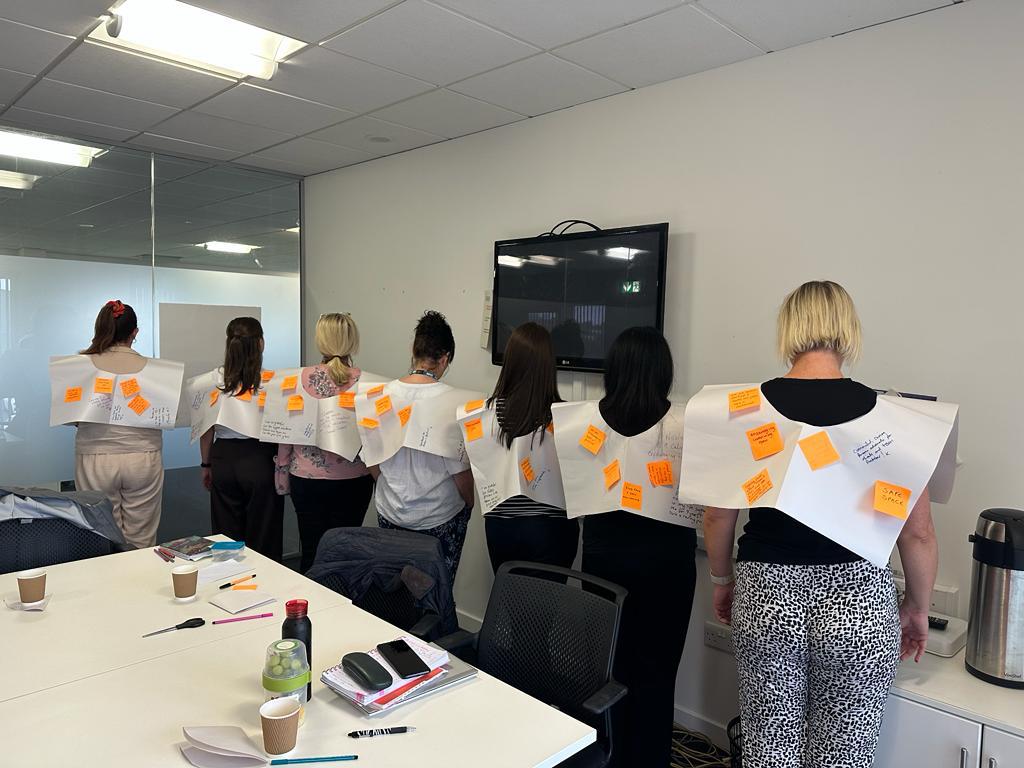 Team E sharing their gratitude for each other #gratitudeponchos #teambuilding 
#familynursepartnership