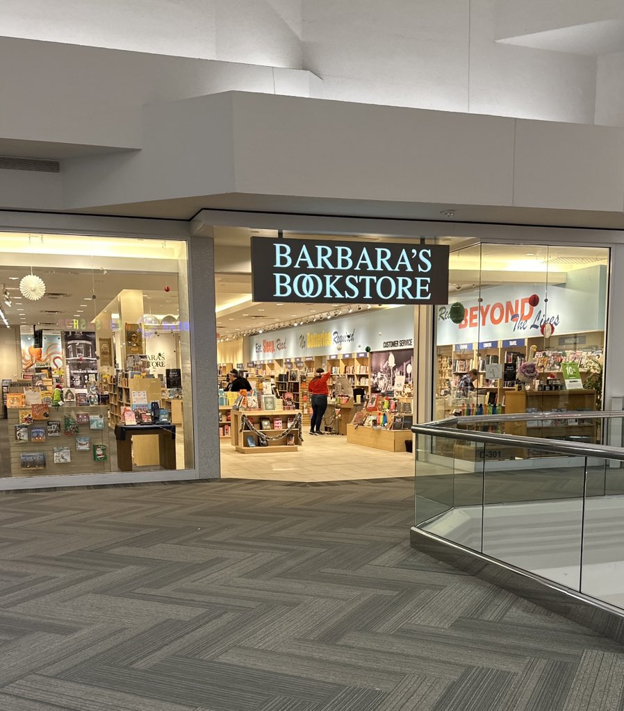 SarantosMelogia's tweet photo. It’s kind of cool to see an actual bookstore, you don’t see too many of these anymore
#bookstore #bookstoread #bookstores #bookstorechicago #bookstoreonline #bookstorelove #bookstoreview #bookstorelife #bookstoretreasures #BookstoresHaveBecomeMyNewCandyShop #bookstoreread #bookstorephoto #bookstoreboutique #bookstoreonfood #bookstoredaily #bookstoreheaven #bookstoregirl #bookstoreflow