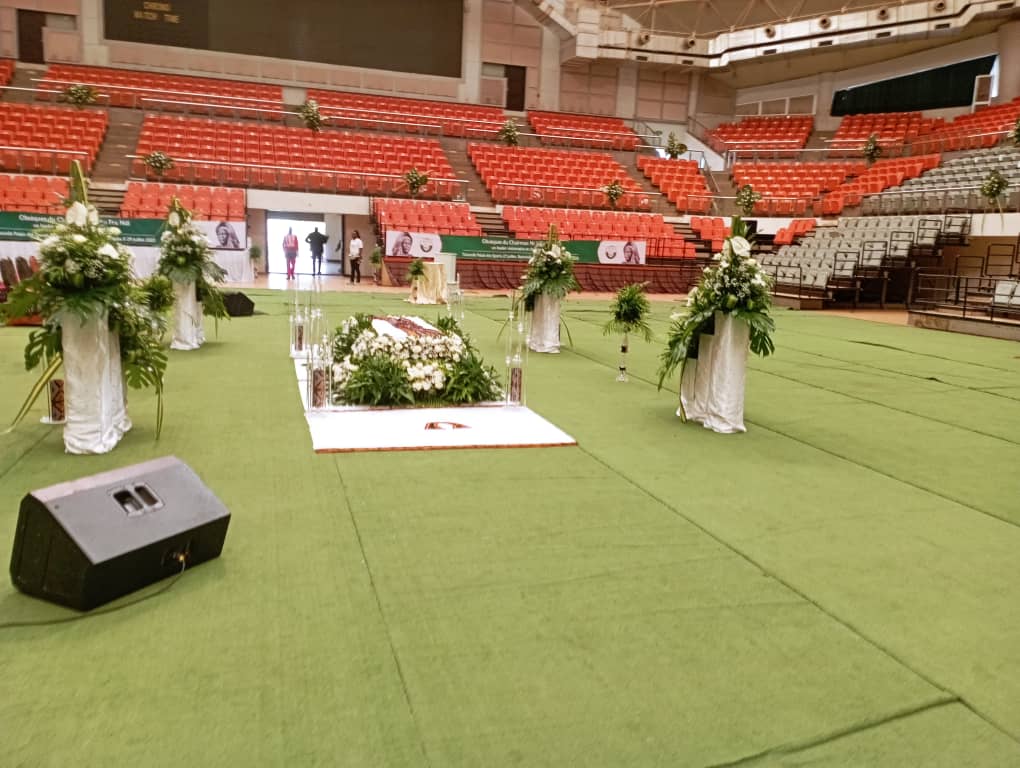 NewswatchCMR's tweet photo. Gearing for the Final Rally...
Everything is getting set at the Yaoundé Multipurpose Sports Complex. The facility will today play host to a funeral in honour of late John #FruNdi of the Social Democratic Front party.
NewsWatch
-
- https://t.co/JMje7g7MWF