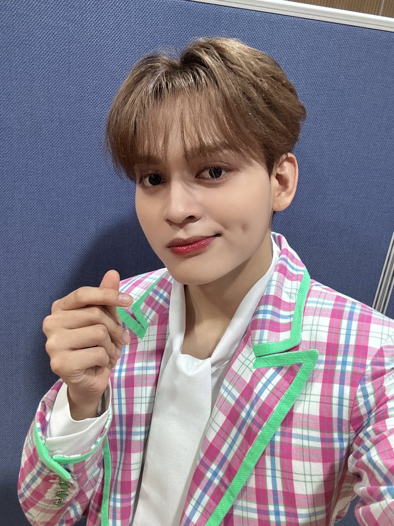 hori7onpics's tweet photo. [🐼] 072723

“I am so happy for today and everything just felt like a dream. I can’t believe we made it Anchors. All of this wouldn’t have been possible without you🎉💕”

#HORI7ON_REYSTER https://t.co/YSqznEKTep