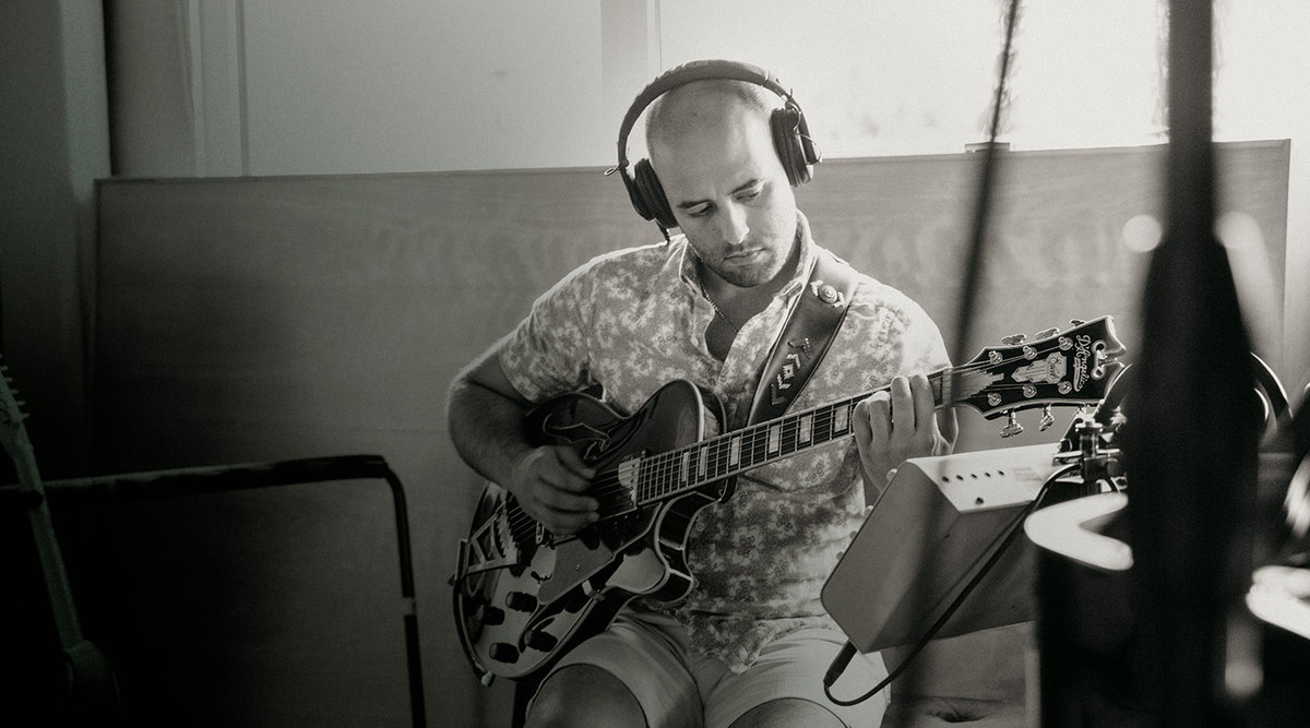 🎶📔 <a href="/Armandoerenas/">Armando Erenas</a> presenta el seu 1r projecte personal “Life Soundscapes”, amb cançons instrumentals originals, inspirades en persones importants i reflexions vitals, que naveguen per les il·lustracions de diferents artistes.

⌛️ 4 DIES! 👉 vkm.is/armandoerenas