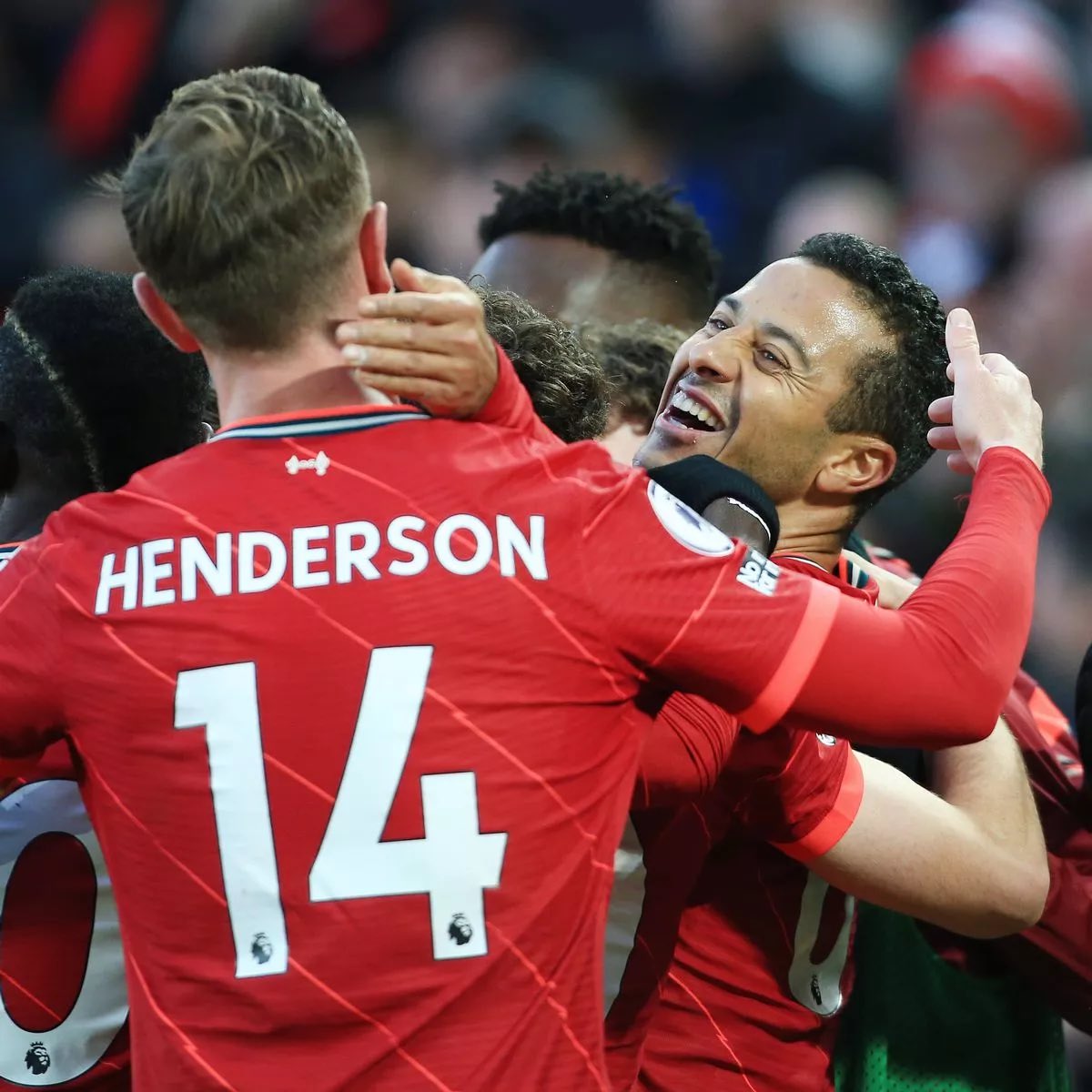 Thiago6's tweet photo. We gonna miss you.
Good luck and all the best, Skipper @JHenderson ❤️ https://t.co/kqqyPidZvs