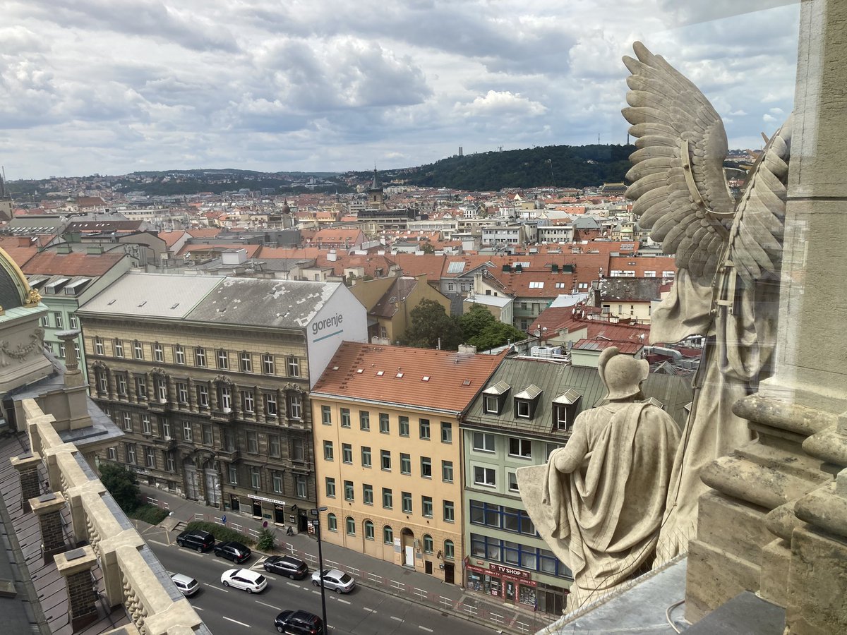 euro_tour's tweet image. プラハ(🇨🇿チェコ)。
国立博物館。
キューポラからの眺望。
