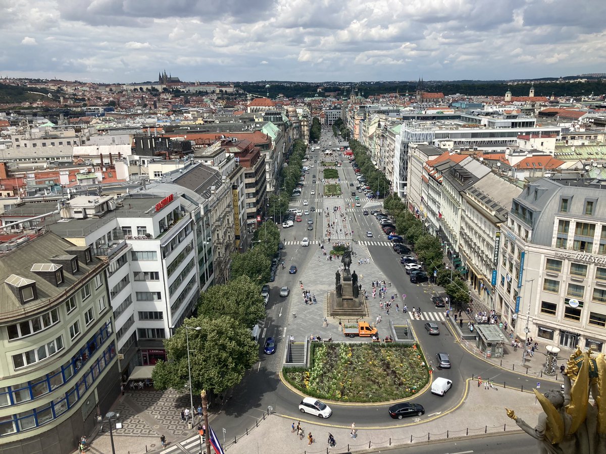 euro_tour's tweet image. プラハ(🇨🇿チェコ)。
国立博物館。
キューポラからの眺望。