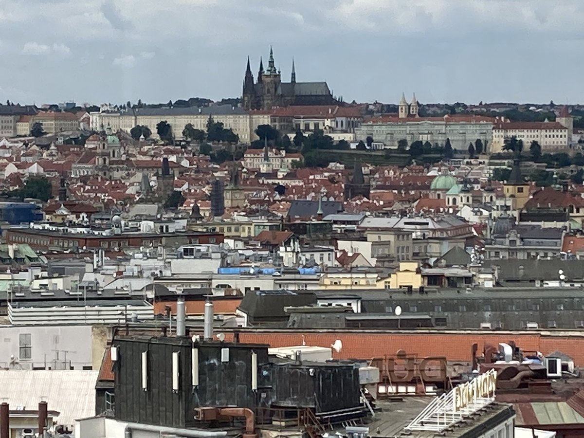 euro_tour's tweet image. プラハ(🇨🇿チェコ)。
国立博物館。
キューポラからの眺望。