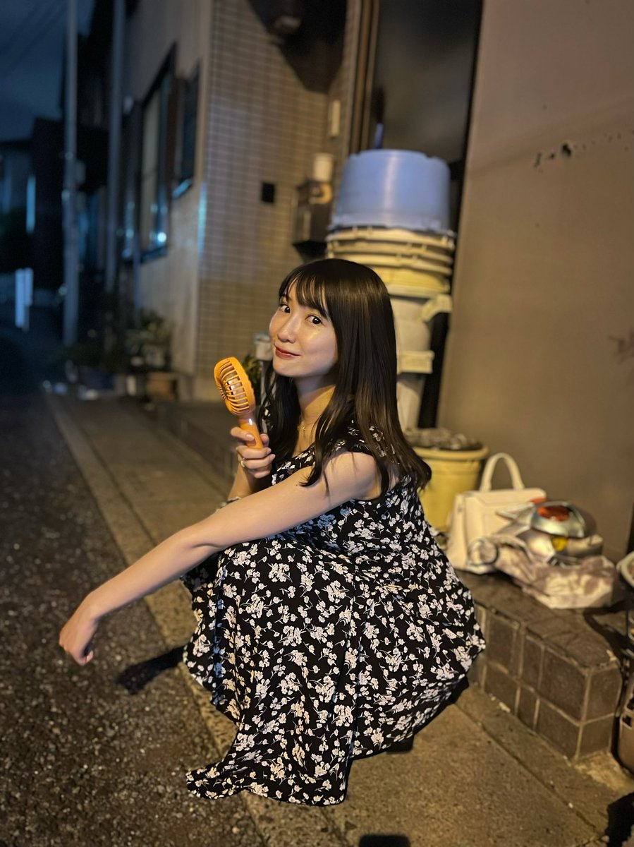 seika0130's tweet photo. 先週の🏮高校からの親友とお面付けて写真撮って遊んでた✨お祭り来週も行くかなぁどうしようかなぁ🌻 https://t.co/1iad0vaSEV