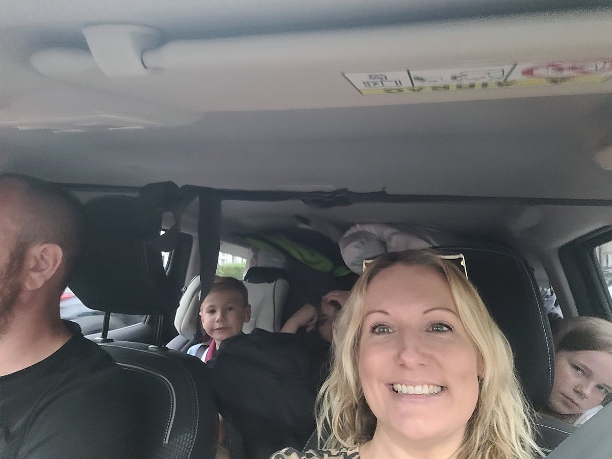 Lara Fry tweet media