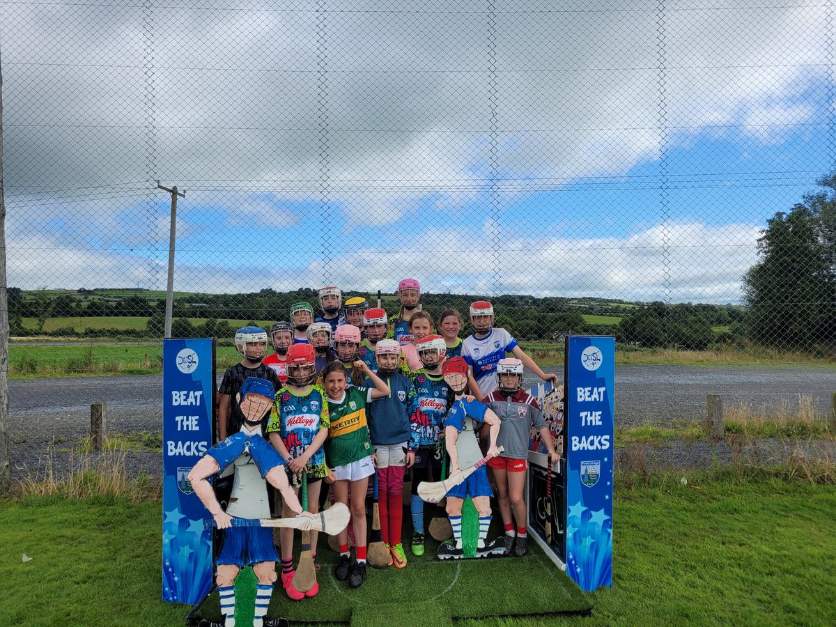 WaterfordGAACG's tweet photo. The very popular #BeatTheBacks target game continuing it's rounds on W4 of the @KelloggsUKI #GAACùlCamps - great morning in @BduffLwr where every group had plenty of fun, thanks to @midcountygda for bringing it along 👍👏🏑 #TargetPractice #GAA @WaterfordGAA @WhelanGavin @wlrfm https://t.co/M0ViOH0FKn
