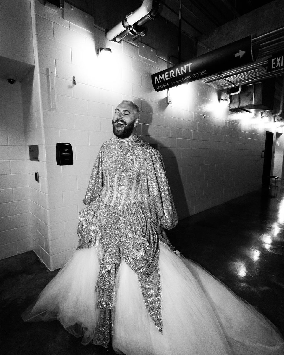 samsmith's tweet image. Pure DESIRE ✨
Dress by @christiancowan