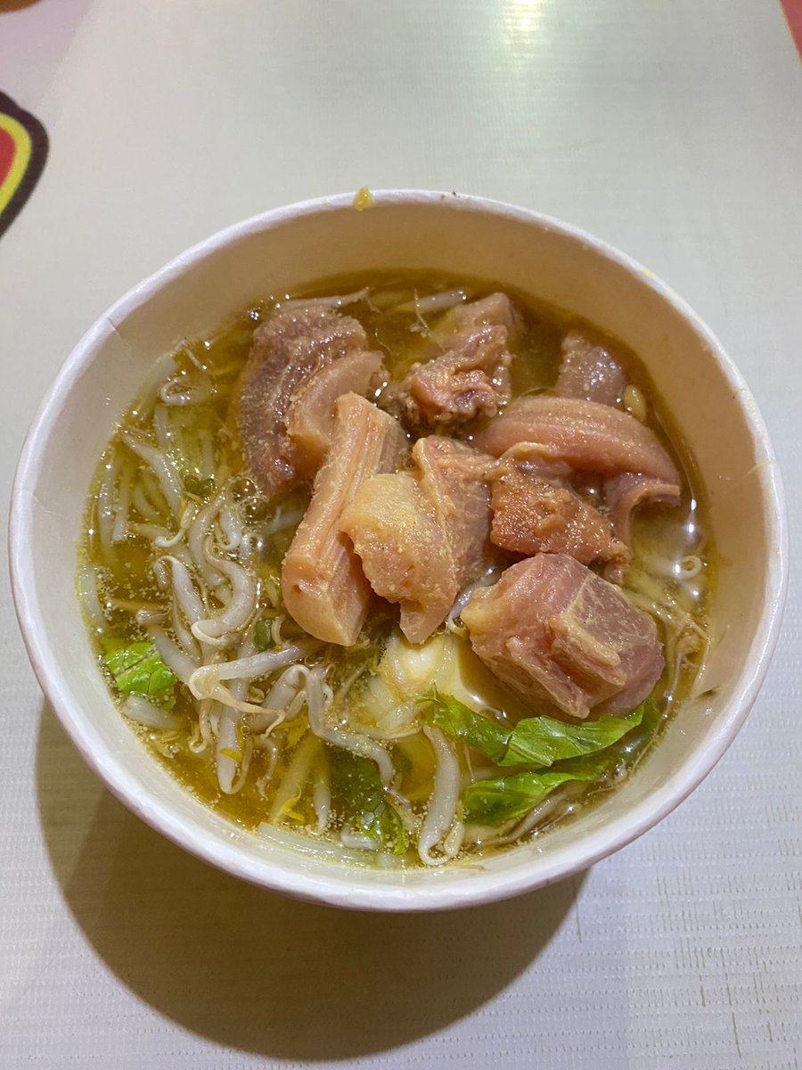 ollepganteng's tweet photo. Tahu campur Cak Uri Kumis . Menerima pesanan untuk acara hajatan atau acara yang lainnya. Dapat disajikan dengan ricebowl dan kuah dipisah. Untuk pemesanan bisa menghubungi 082232836276, kurir melalui ojek online. @infomalang @malangkuliner @kulinermalangID @SeputarMalang https://t.co/R8DDDc72dx