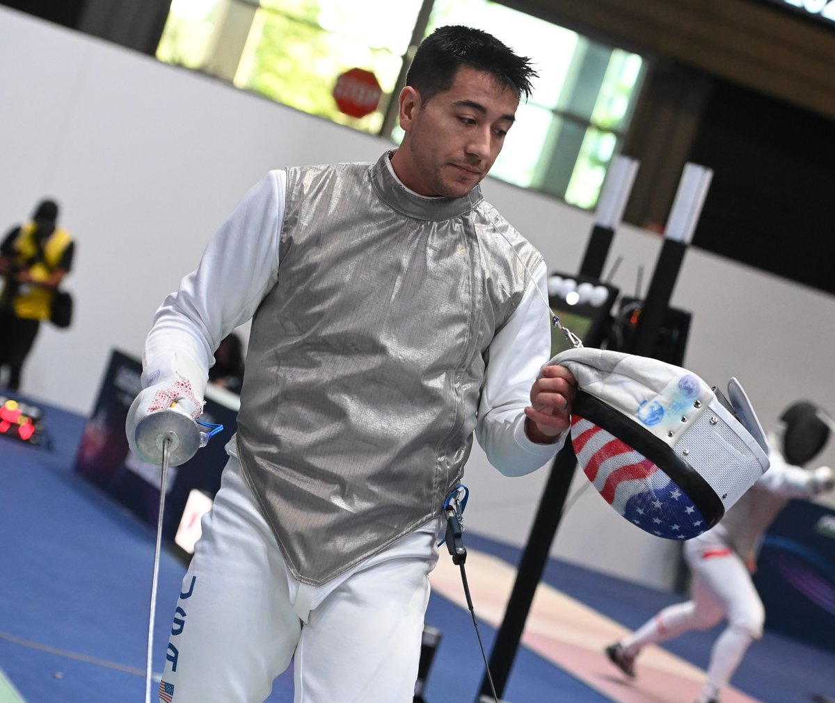 Fencing tweet media