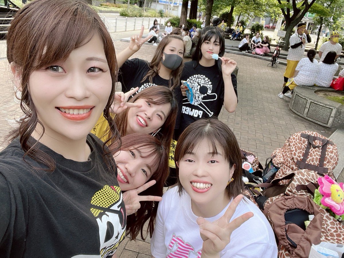 yu___kmj's tweet photo. 夏暑いからほんまに苦手やけどツアーがあるから大好き！！！！早く私の初日こい！☀️✌🏻✌🏻 https://t.co/wg3UOgYAc1
