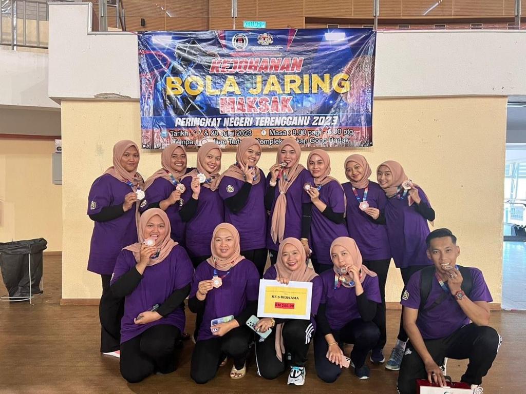 mdbesut's tweet photo. Tahniah Pasukan Bola Jaring Majlis Daerah Besut kerana mendapat tempat ketiga dalam Kejohanan Bola Jaring Maksak Peringkat Negeri Terengganu 2023

#MaksakTerengganu https://t.co/QqfD72rVcI