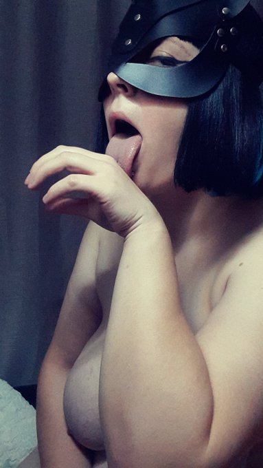I'll wash you with my tongue from head to toe! 👅👅 #NudeThursday #BDSMMaster #BDSMsubmissive https://t<a href="/tag/bdsmmaster"class="tags"><span>#bdsmmaster</span></a><a href="/tag/bdsmsubmissive"class="tags"><span>#bdsmsubmissive</span></a><a href="/tag/nudethursday"class="tags"><span>#nudethursday</span></a>