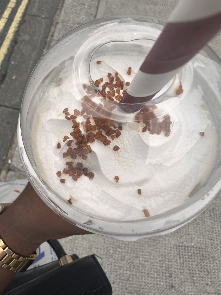 Tiny_Toya's tweet photo. @CostaCoffee just bought this caramel frappe from your Shepherd’s Bush branch and the cream is off and has a smell!! I can’t drink this! https://t.co/5PBomplxKQ