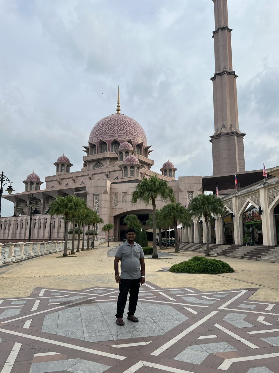 5_enterprises's tweet photo. Trip to Malaysia today site seeing #durairaj #Suganthi #Ajay #Sanjay #sudha #Srinivasan #Rex #Dinesh #Sukumar #durgadevi https://t.co/KfaMfFm5TV