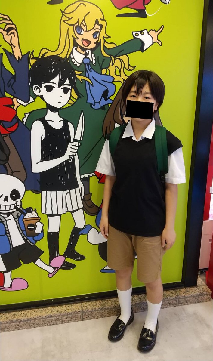 somu_UT_AU's tweet photo. 行ってきましたっ！最高！！
前日に服揃えてコス(軽め)⋯しかも自らの制服を使うことになるとは⋯コスはOMORIのサニーくん
ゲーマー焼き4個⋯(餡&amp;ｶｽﾀｰﾄﾞ×母&amp;自)メタトン&amp;スパムトン&amp;ホロウナイト？のｷｬﾗｸﾀｰ2人出ました〜！
(長文失礼)
 #GiGO  #Fangamer  #undertale  #DELTARUNE  #OMORI https://t.co/uRZvpfrVjp