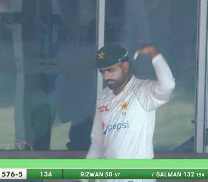 BasitSubhani's tweet photo. The Genius of Babar Azam 🏆

“It's usually the batting team that DECIDES whether they want Roller and Sweeping on pitch. If Babar had declared yesterday, then it would've been SL to decide whether to put roller and sweeping; so Babar didn't declare yesterday to have his say. And he did not decide to put roller and sweeping because he wanted pitch to be broken further. With roller, pitch would've become bit less broken, So they batted 2 overs for that purpose”.

- Russel Arnold on Pakistan batting instead of putting SL to bat