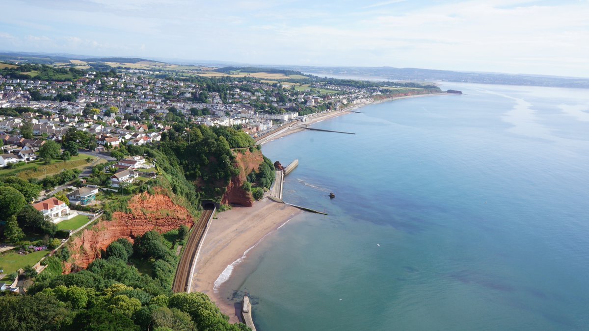 💪Resilience work on the cliffs between Dawlish and Holcombe to help protect the railway starts this week. 👷The £34.7m project will see 19,700 sq m of stainless steel netting, secured by more than 6,000 nails, installed on the cliff face. ➡️ Read more: tinyurl.com/44jk44an