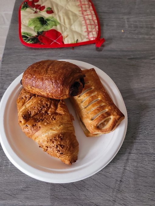 Want a bit? https://t.co/0xYRyOkPNQ