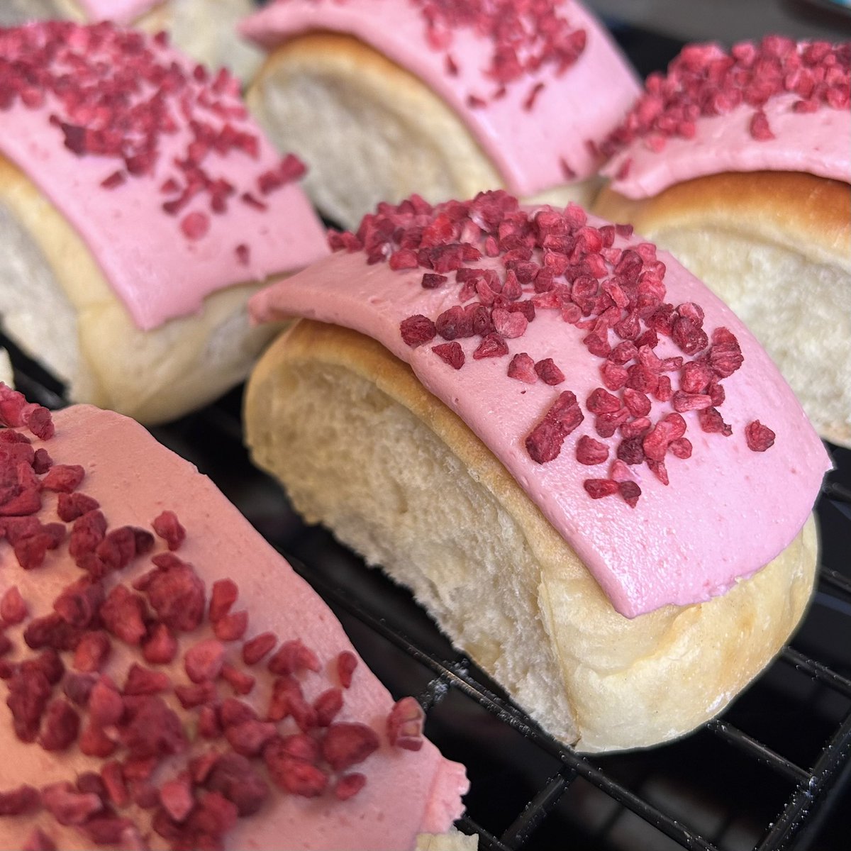 Raspberry Iced Buns 
#bread #edinburghfood #realbread #trinityedinburgh #eh5 #goldenacreedinburgh #inverleithedinburgh #teamrm2020 #bakersofinstagram #icedbuns #microbakery #scottishfoodguidemember