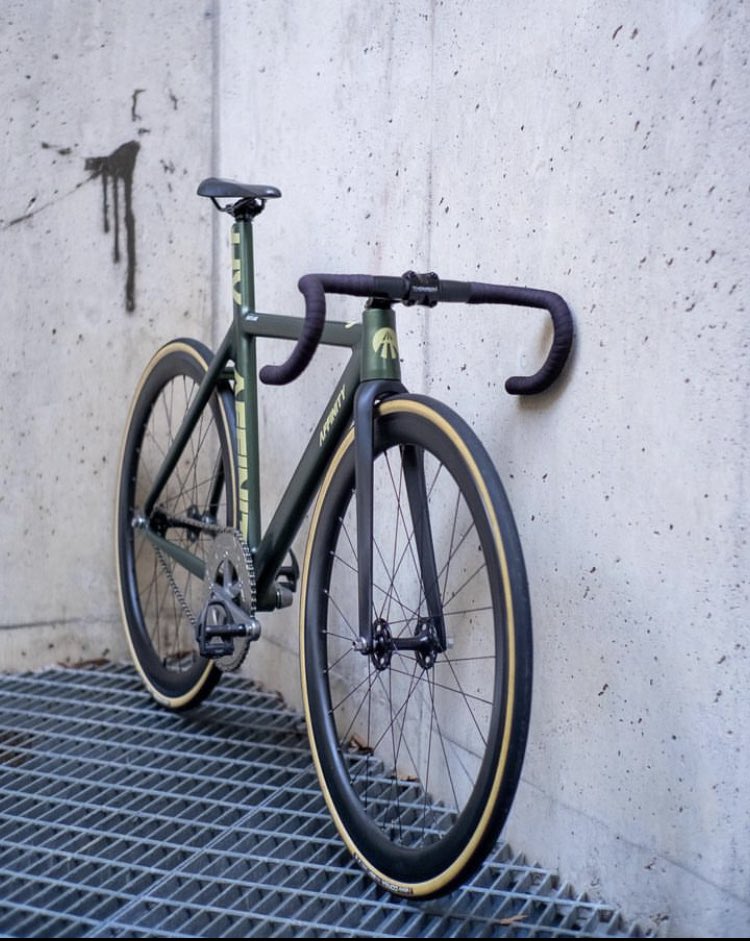 angsapista tweet media