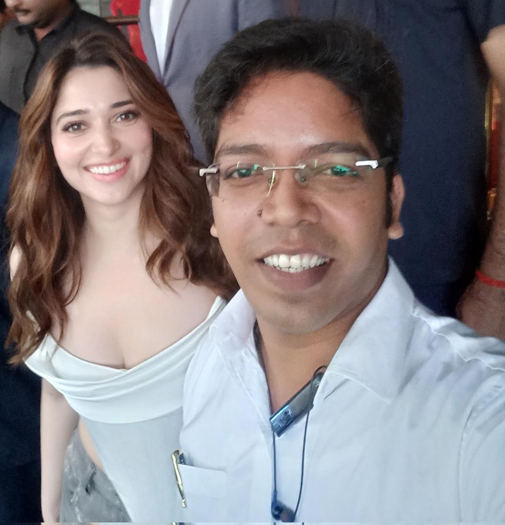 Amazing dance moves and a brilliant movie coming up... 'Jailer'

<a href="/rajinikanth/">Rajinikanth</a> <a href="/tamannaahspeaks/">Tamannaah Bhatia</a> 
#Kavala #TuAaDilbara