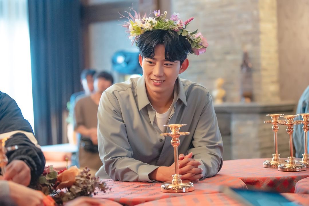 2pmalways's tweet photo. [eyecotaec IG]
You must have that kind of day.
A day where...
You wanted to share Ok Taecyeon's ON&amp;OFF in eyecontaec for no reason.

#옥택연 #OKTAECYEON
#IfYouCurious #ThoseScenes
#StayTunnedOn #HeartBeat #MonTue ❤️
https://t.co/Ng2E8Q0w2Q https://t.co/fJblc7I27k