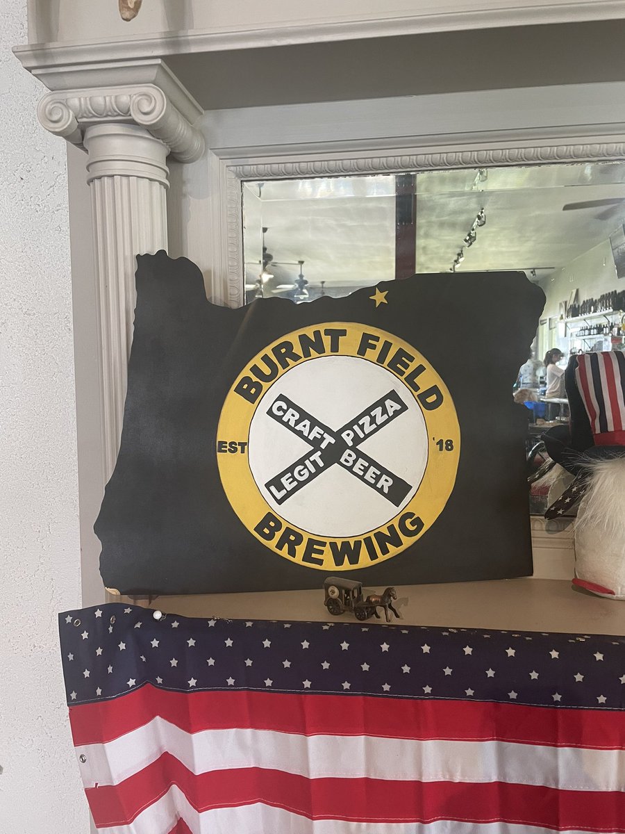 LtTourists's tweet photo. Good Pizza, had lunch there so I did not get to try the beer. https://t.co/9CmC44UXUH