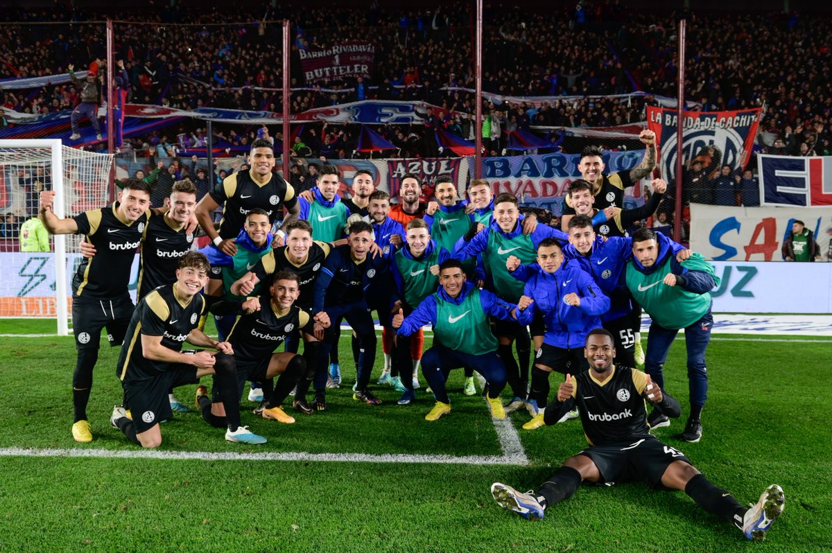 🔵🔴 Y San Lorenzo sigue yendo. Ya en octavos de final de Copa Argentina, octavos de final de Sudamericana, y 3° en el torneo local. Todo mérito de Insúa, los jugadores, y nuestra gente.