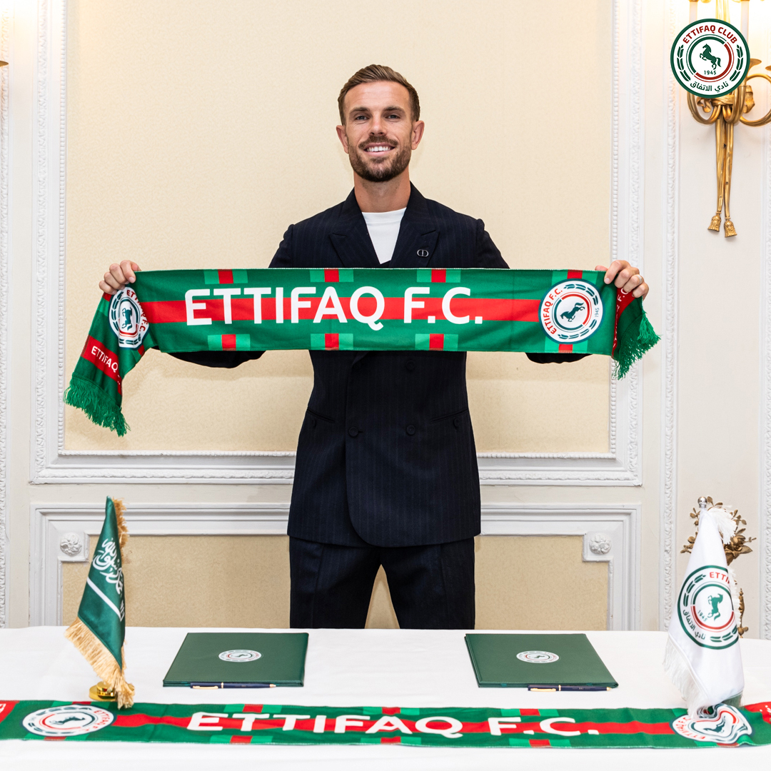 Ettifaq_EN's tweet photo. England 🛬 Saudi Arabia

Welcome to your new home @JHenderson ❤️💚

#HendersonEttifaqi https://t.co/2brFblNT6Q