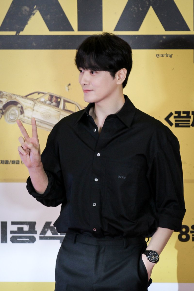 syuring_5's tweet photo. 230727 #이준혁 비공식작전 vip 시사회

주녁의 시간은 거꾸로 간다... https://t.co/yYlDvT1rs3