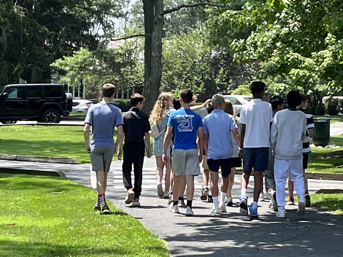 PrincetonAcadSH's tweet photo. Thank you to our friends @PDSPanthers for welcoming our Academy Prep cohort for a visit and tour! We were so grateful for the time you spent talking about the admission process & showing us around your beautiful campus! #PASHSummerPrograms https://t.co/h4n7SsRHYJ