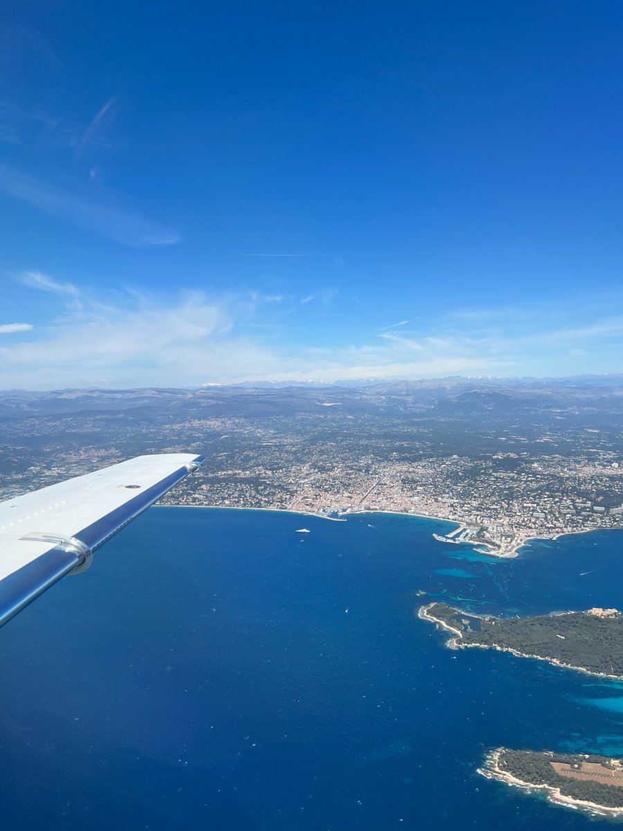 ACS_AIRCHARTER's tweet photo. The sun was shining in the South of France when Greg, Sarah, Jonathan, Christian, Deborah, Laura, James and Ada from #ACSLON flew to Nice on a Cessna Citation XLS - https://t.co/u5ZYVKntng #privateaviation #aircharter #luxurytravel #privatejet #ACSLON https://t.co/O6POIZb89I