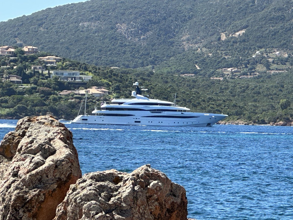 Thierry Thomas (@thomasnotaire) on Twitter photo 