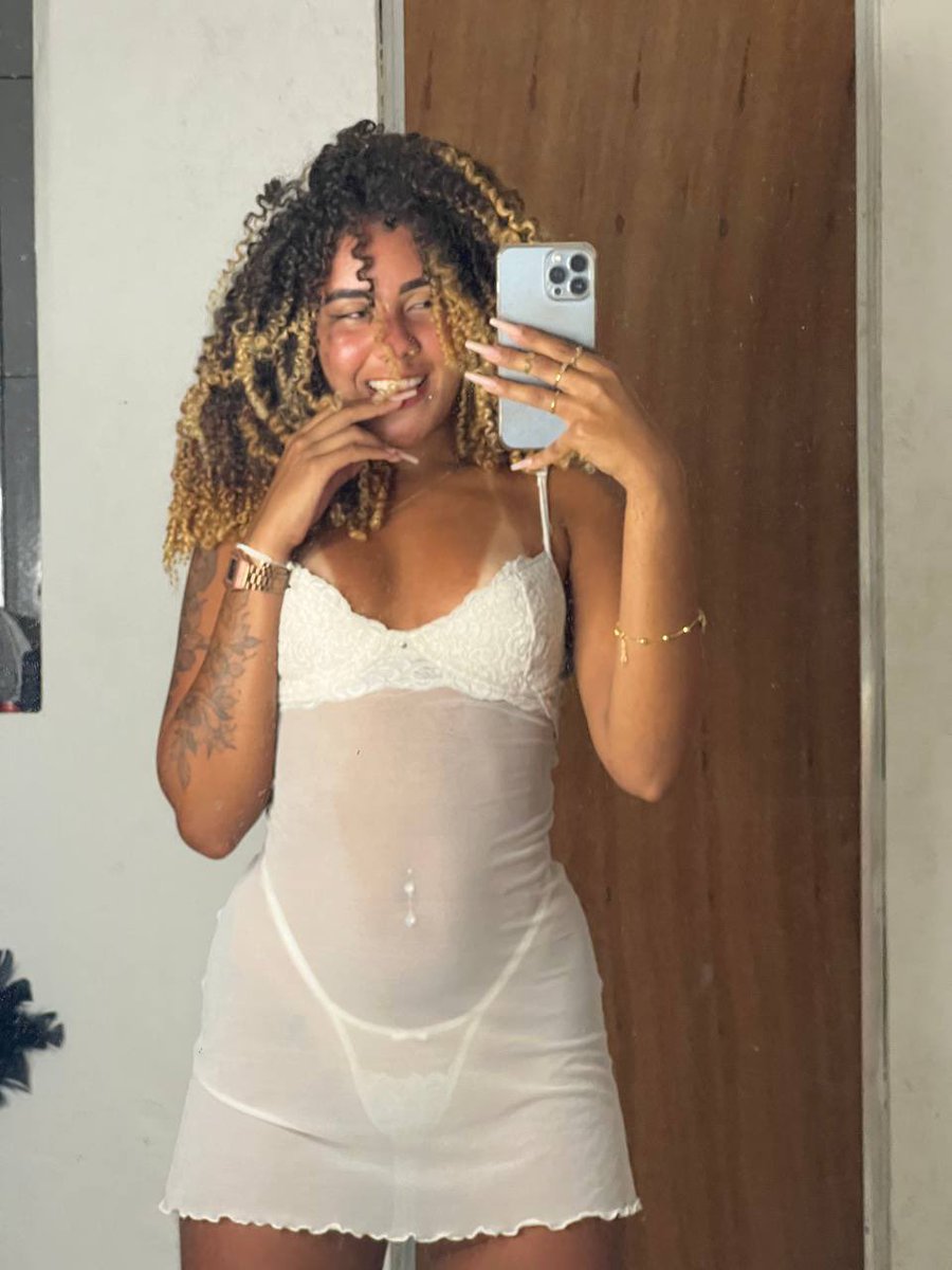 Talitarsss_'s tweet photo. Vou mandar um presentinho pra quem curtir quem anime ?🙈🙈🥵 https://t.co/FPNVzgWqJL