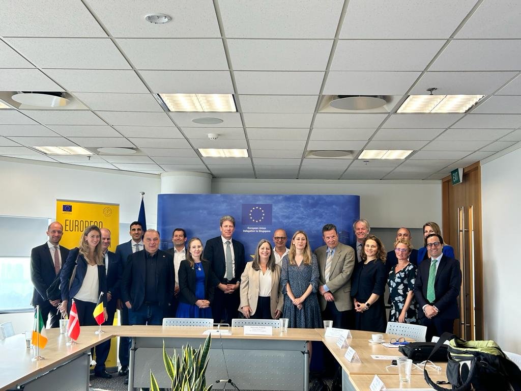 EPinASEAN's tweet photo. 🇸🇬🇪🇺 On the last day of their three-day visit, @EP_Taxation committee members met with Lim Teck Leong of Singapore Customs, with Pee Beng Kong of @singapore_edb, and with representatives of EU member state diplomatic missions in the city-state https://t.co/U8jQ3uVyM1