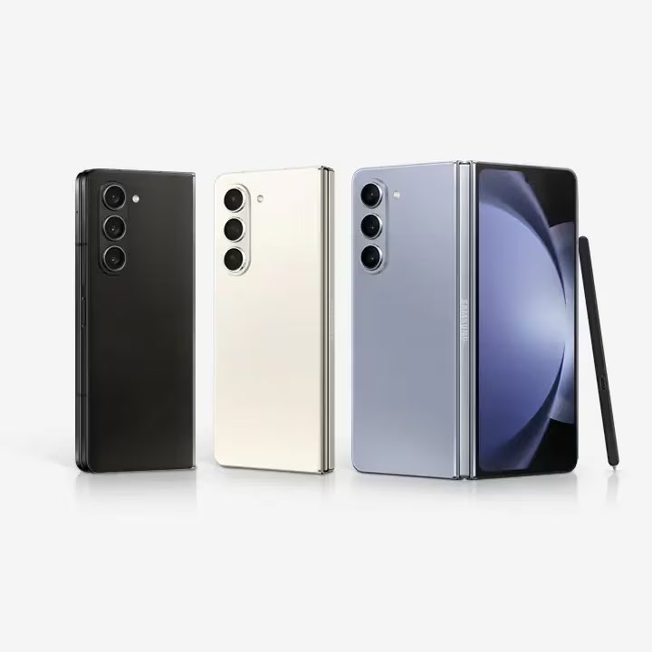 TechMinotaur's tweet photo. Samsung Z Fold 5
Indian Pricing : 256GB|
12GB : ₹154999 and goes upto ₹184999 For 1TB|12GB
#SamsungUnpacked #SamsungGalaxyZFlip5  #Samsung #techminotaur https://t.co/7YWQpz45EX