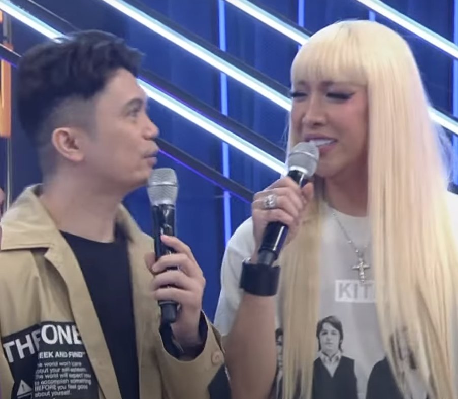 Kt_vhce's tweet photo. Vhoice today heheππ
#Vhoice
#Showtimeforall https://t.co/g1WZCgBY2g