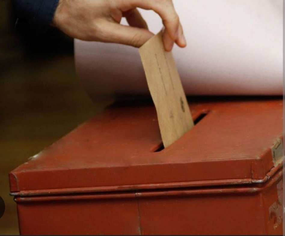 No hay una fórmula secreta para ganar elecciones. Si la hubiera, todos ganarían y no perdería nadie.
Pero hay una fórmula segura para perder elecciones: defraudar a tu electorado, tratando de conquistar votos de tu adversario.
¡Esa no falla!