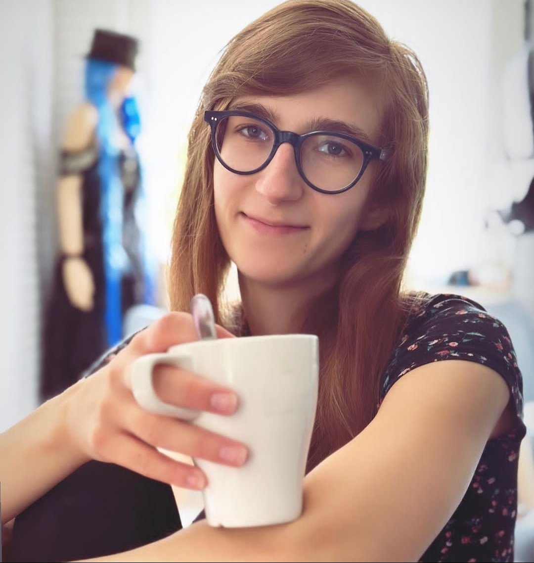 NeleKlein's tweet image. Time for Coffee my Darlings! ☕
What's your favorite Coffeeflaver?

#CoffeeTime #selfie #hotorcold