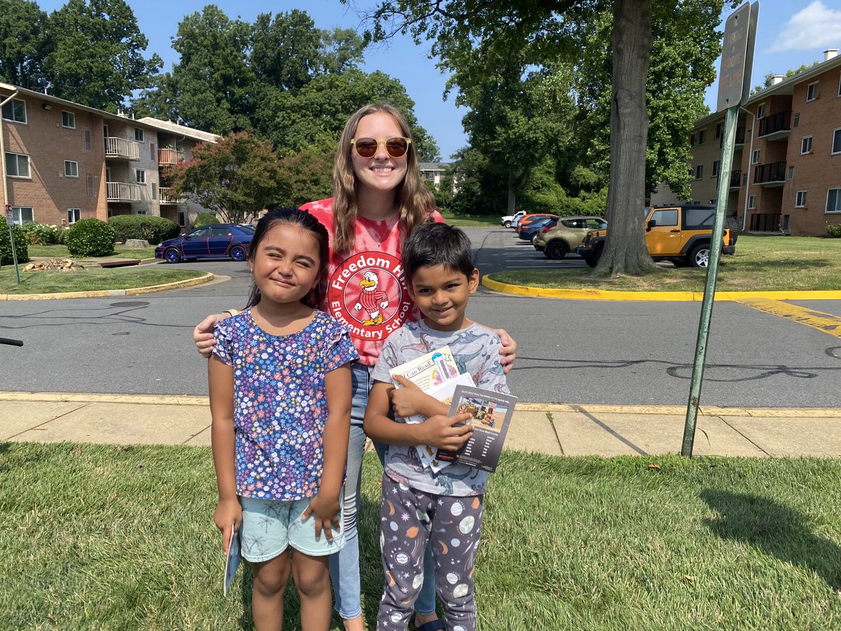Stop #3 of the FHES summer Bookmobile was so much fun! Thanks ⁦<a href="/lauraklak/">Laura</a>⁩, ⁦<a href="/SuperPatterson2/">Dr. Regina Patterson (She/Her)</a>⁩, ⁦<a href="/MsCurranGr3AAP/">Jessica Curran</a>⁩, Ms. Damon, Mrs. Witt, Mr. Wade and Mrs. Kelly for all your help! #fhhighlights