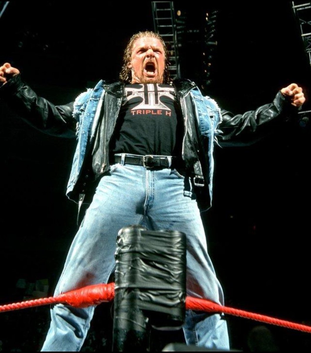 giovabrillo's tweet photo. He is a 14-time world champion
He is the genius behind @WWE creative
He is that damn good both in the ring and behind the scenes
He is my idol and inspiration

HAPPY BIRTHDAY @TripleH !!! https://t.co/3k0sDzTQBJ