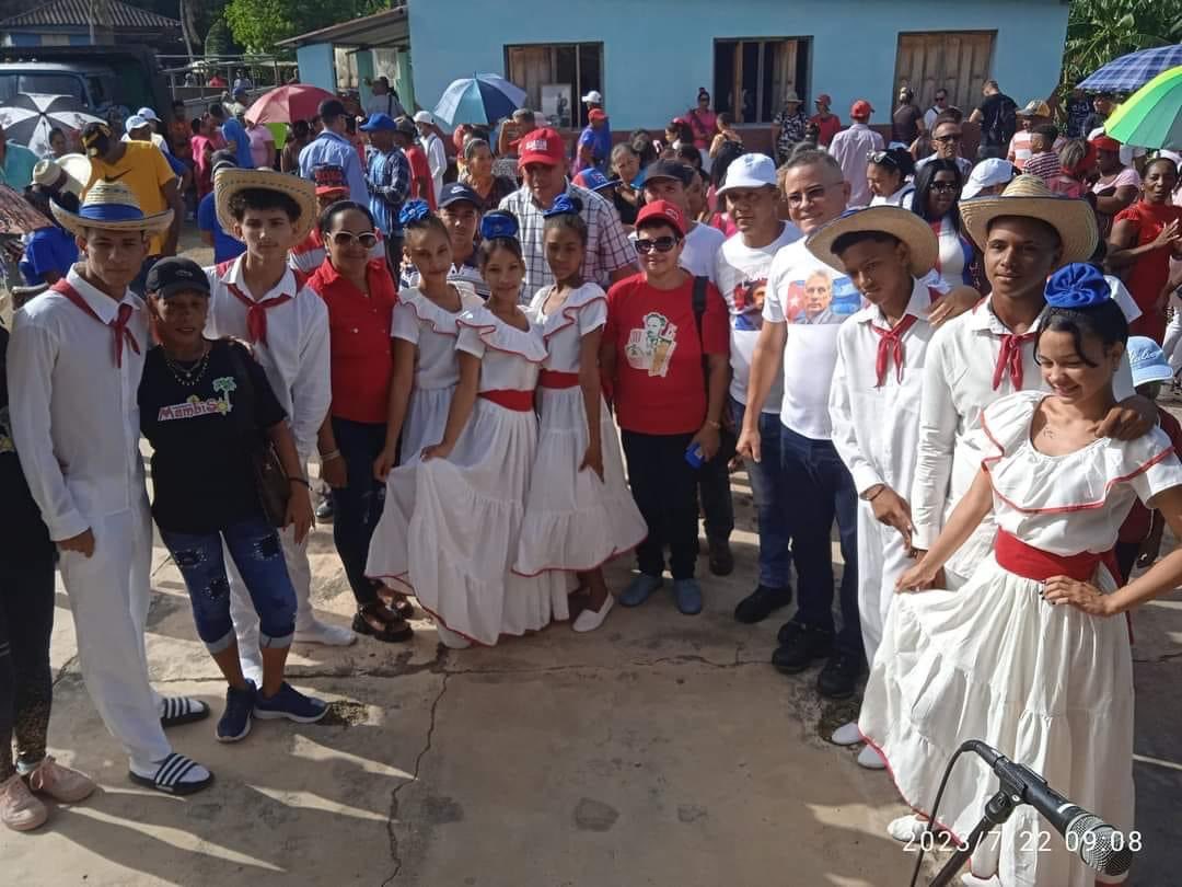 DrCsLuisVelazq's tweet photo. Cayo Mambí es un  municipio  de gentes de bien, consagradas, avanzan en fórmulas innovadoras para el desarrollo local y tienen muchas potencialidades. Es un pueblo lleno de energías positivas. Soy de Cayo mambi @DiazCanelB @InesMChapman @AmppFrankPais @AsambleaCuba @ciencias_cuba https://t.co/Islqn0B2A8