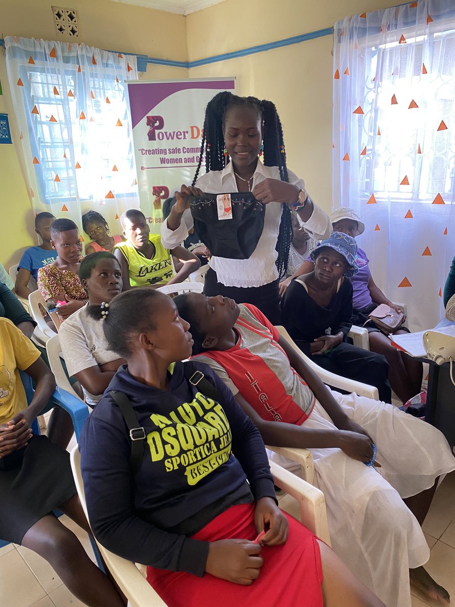 power_dada's tweet photo. our “I got you sis” monthly sessions 
 are safe spaces for adolescents girls and young women to have open and candid conversations about their Menstrual hygiene ,use of products ,access to dignified facilities and demystifying myths and misconceptions .@TICAH_KE 
#Igotyousis https://t.co/z7azUuKFlE