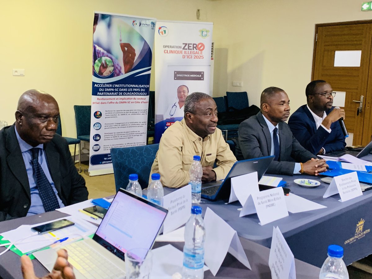DMPASCNow's tweet photo. Avec l'accompagnement de @Jhpiego, une trentaine d'acteurs de la santé issus des officines et pharmacies privées ont bénéficié d'une formation pratique sur l'administration de la #PF y compris le #Dmpasc et l'#AI, les 25 et 26 aout 2023. #DmpascNow2 #DEPPS #PNSME @Santeci https://t.co/M1W73ClZYP