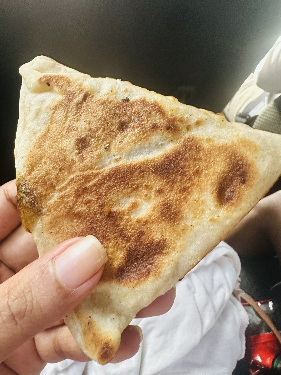 Manik wijewardana 💎 ✨ tweet media