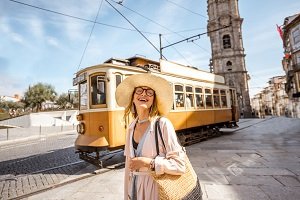 Alea_tweet's tweet image. Viagens dos residentes ao estrangeiro continuaram abaixo dos níveis de 2019, no 1.º Trimestre de 2023
tinyurl.com/44husnh7
#inept #destaquedoine #turismo